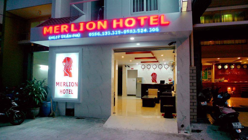 Merlion Hotel